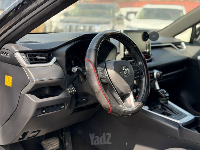 טויוטה RAV4