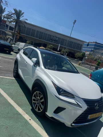 לקסוס NX