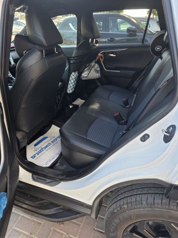 טויוטה RAV4