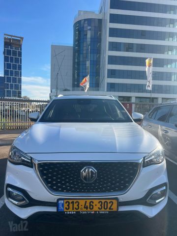 מודעת רכב אם ג'י EHS PHEV