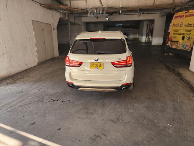 ב מ וו X5