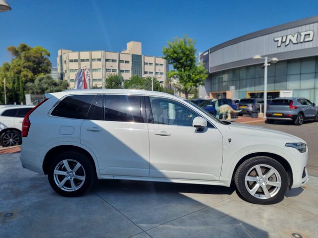 מודעת רכב וולוו XC90 1
