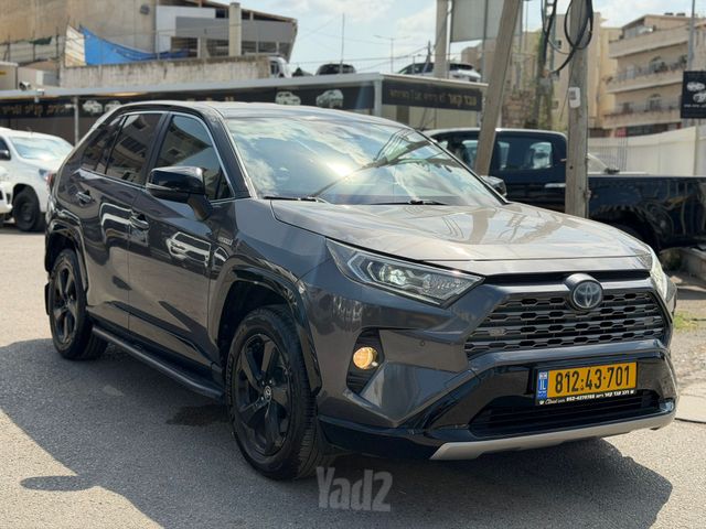 טויוטה RAV4