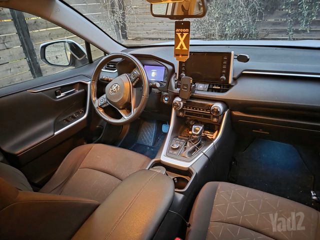 טויוטה RAV4