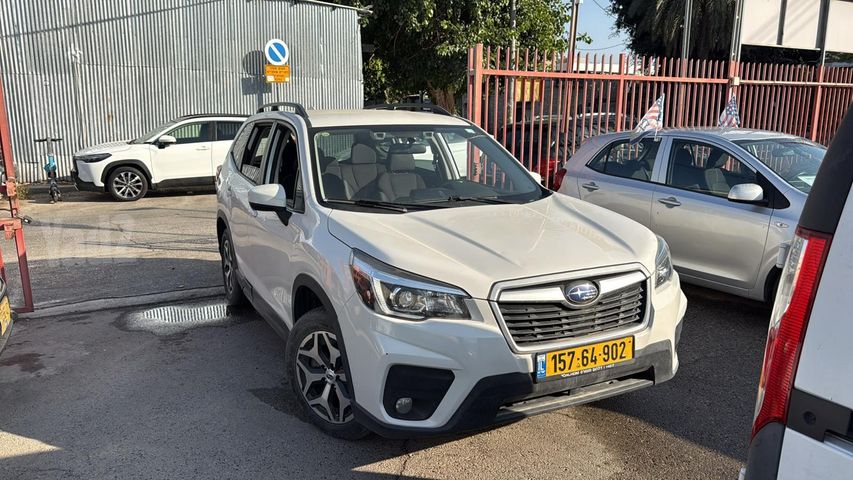 סובארו פורסטר