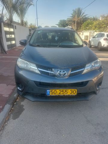 מודעת רכב טויוטה RAV4