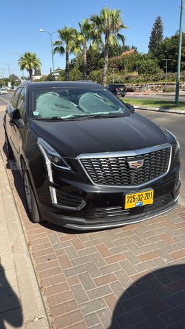 קאדילק XT5
