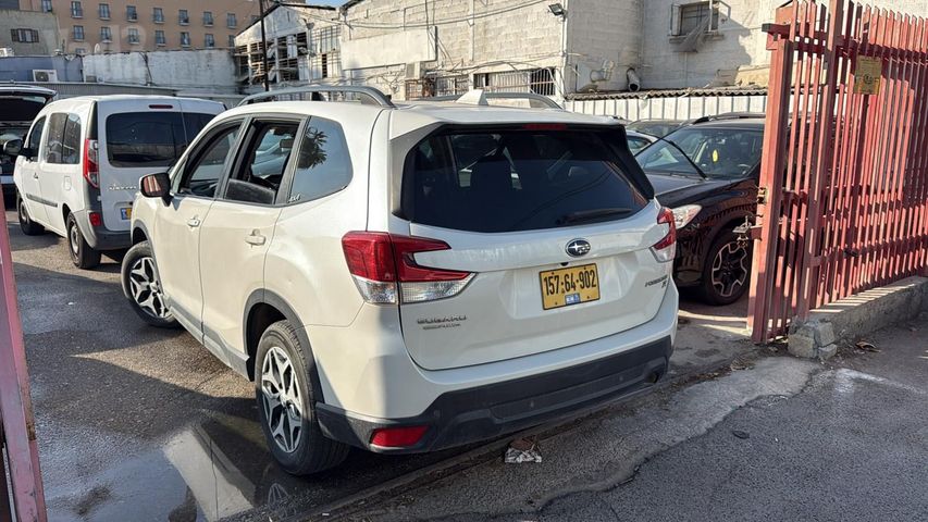 סובארו פורסטר