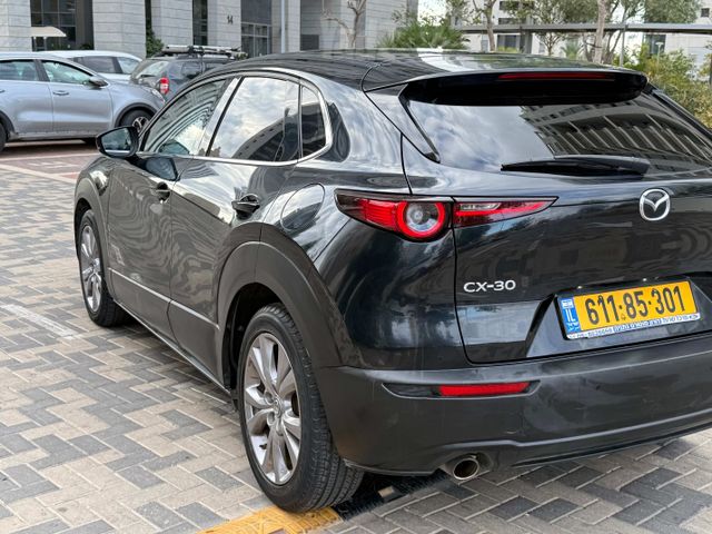 מאזדה CX-30