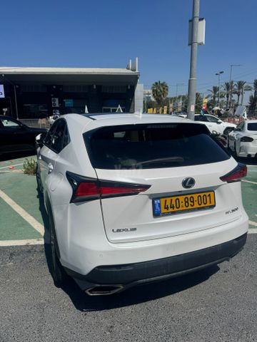 מודעת רכב לקסוס NX
