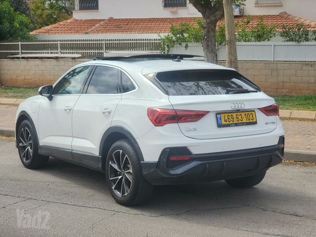 אאודי Q3
