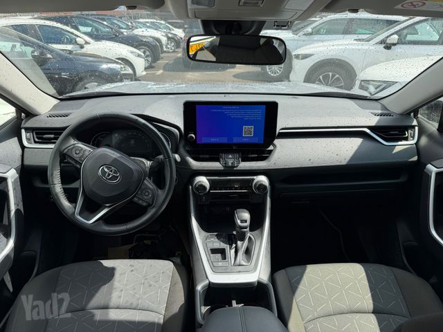 טויוטה RAV4