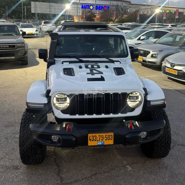 מודעת רכב ג'יפ רנגלר