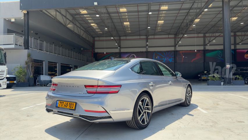 ג'נסיס G80