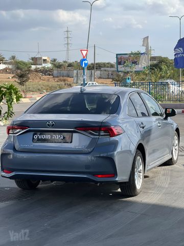 טויוטה קורולה