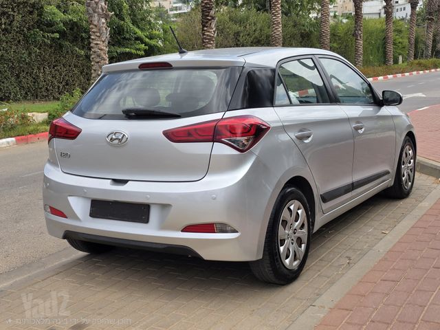 יונדאי i20