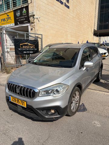 סוזוקי קרוסאובר