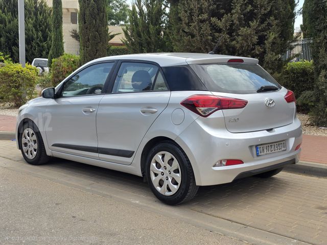 יונדאי i20