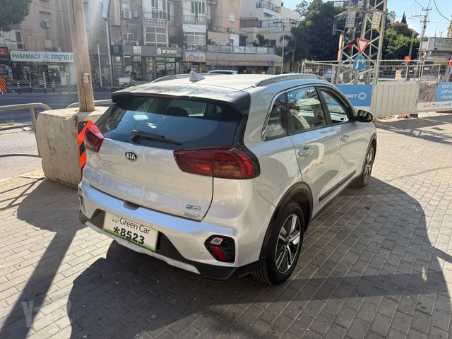 קיה נירו