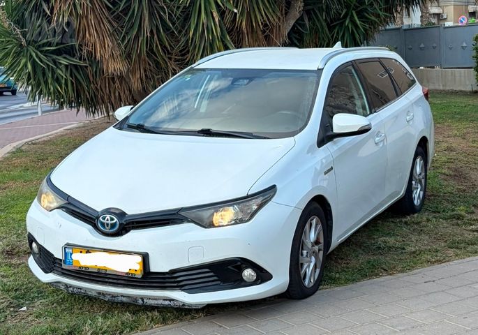 טויוטה אוריס