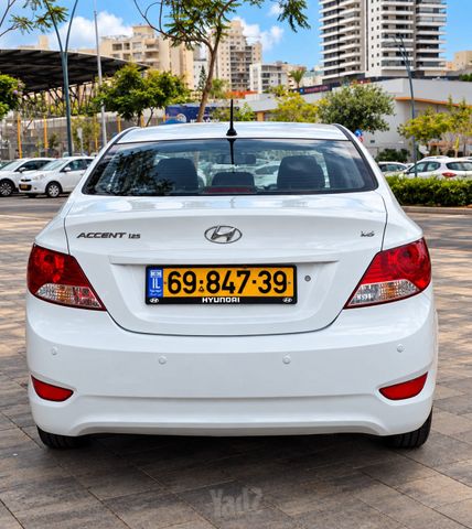 יונדאי אקסנט i25