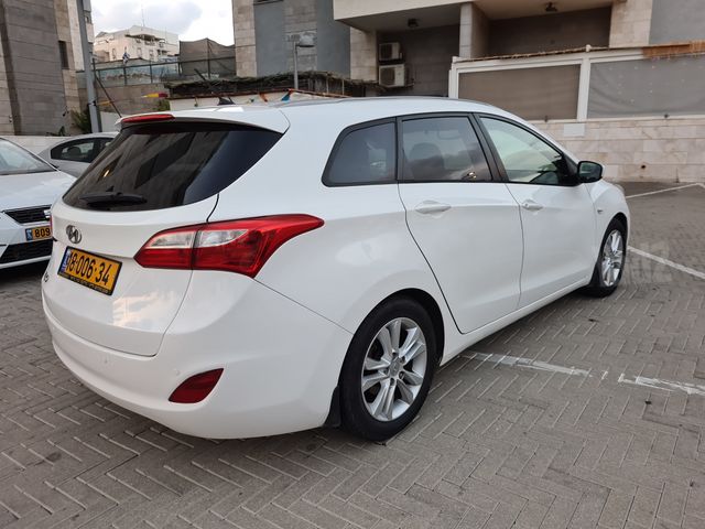 יונדאי i30