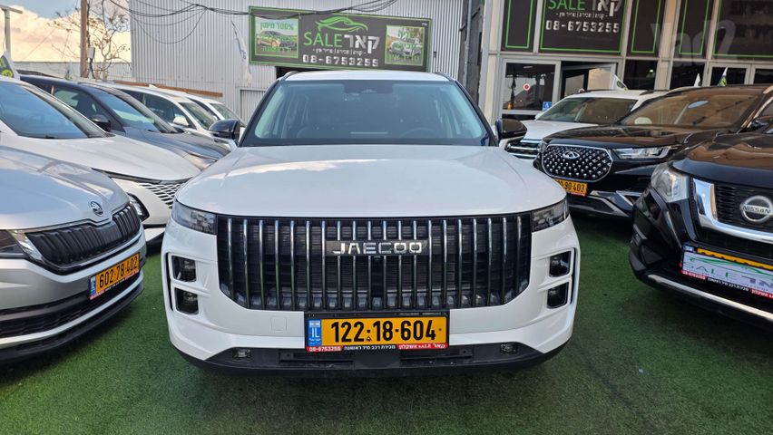 ג'אקו J7