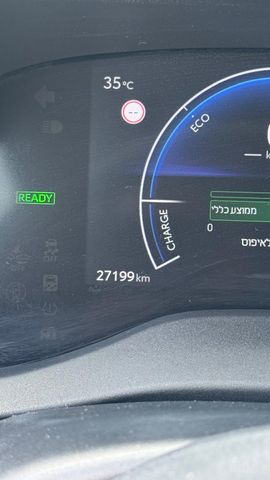 טויוטה יאריס קרוס