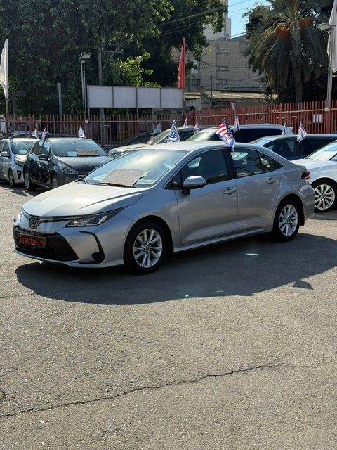 מודעת רכב טויוטה קורולה