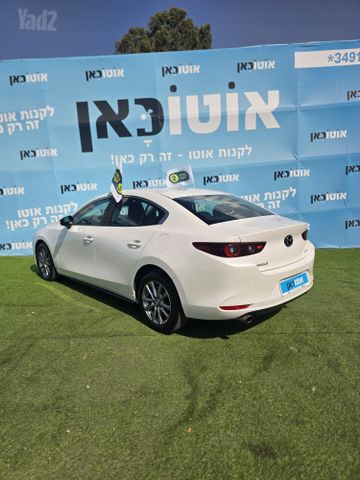 מאזדה 3