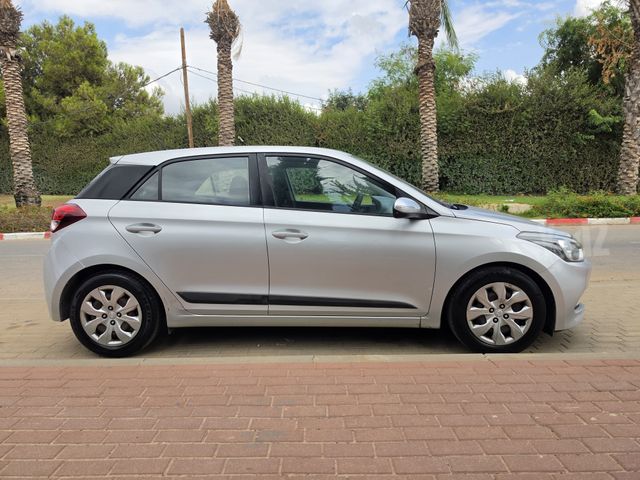 יונדאי i20