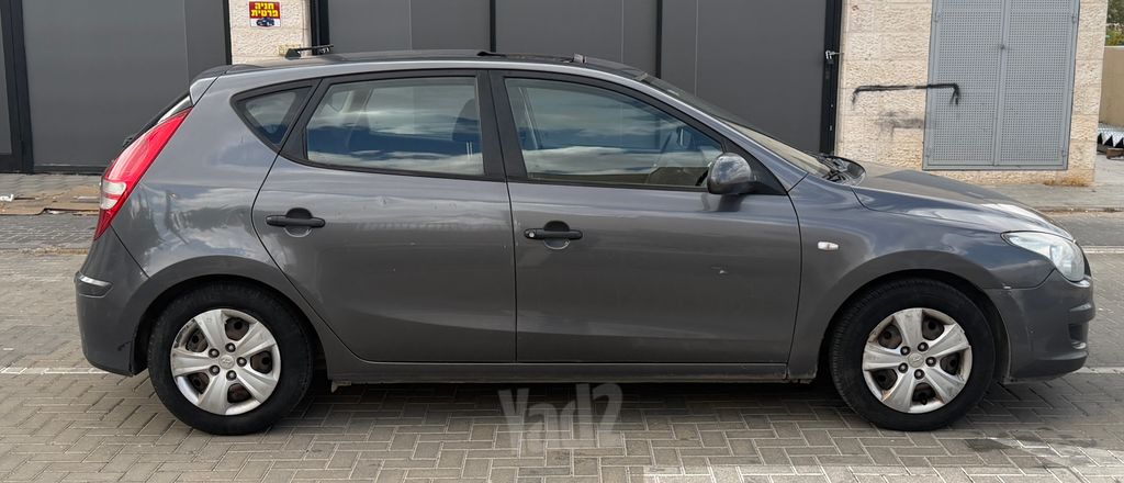 יונדאי i30