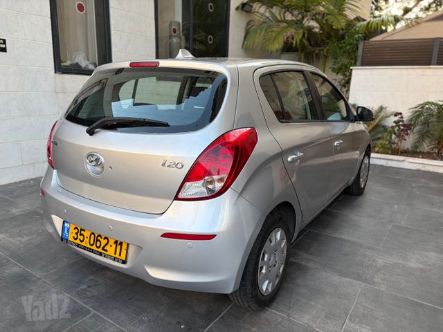 יונדאי i20