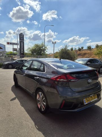 יונדאי איוניק