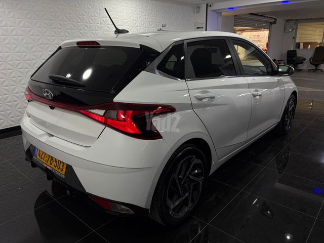 יונדאי i20