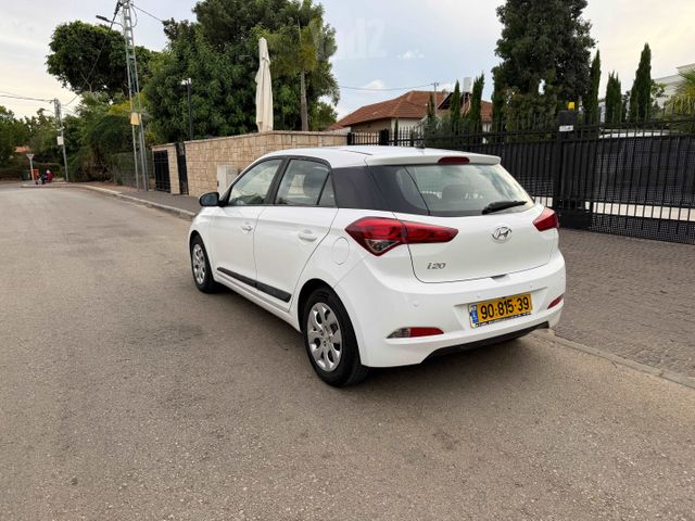 יונדאי i20
