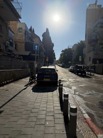 קיה נירו