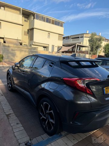 טויוטה C-HR