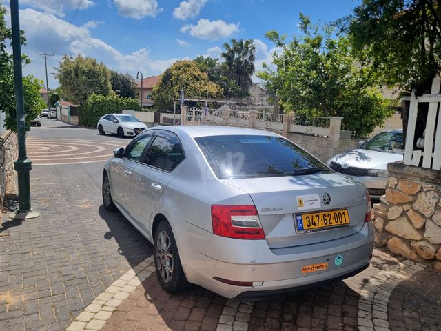 סקודה אוקטביה 