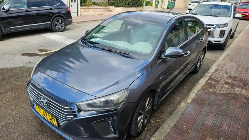 יונדאי איוניק