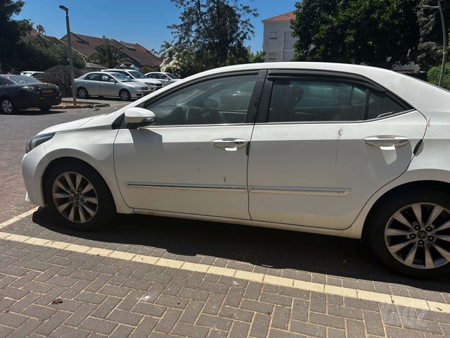 טויוטה קורולה