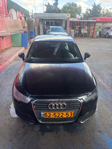 מודעת רכב אאודי A1