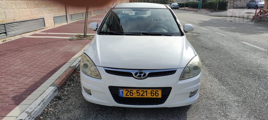 i30 Premium אוט׳ האצ'בק 1.6 (126 כ״ס)