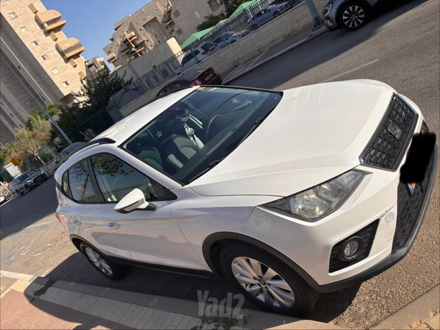 מודעת רכב סיאט ארונה