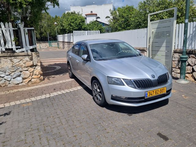 סקודה אוקטביה 