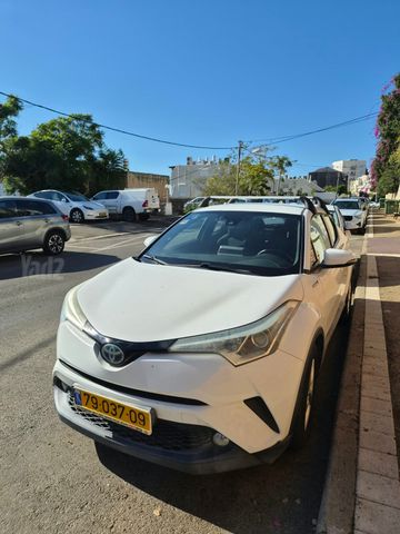טויוטה C-HR