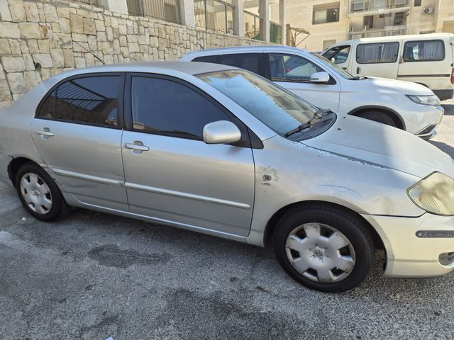 טויוטה קורולה