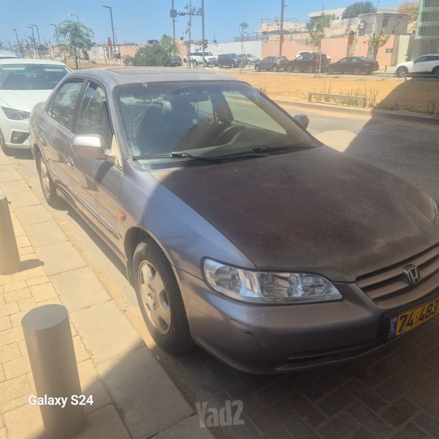 מודעת רכב הונדה אקורד