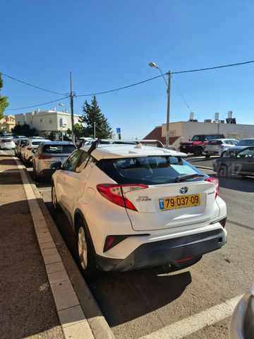 טויוטה C-HR