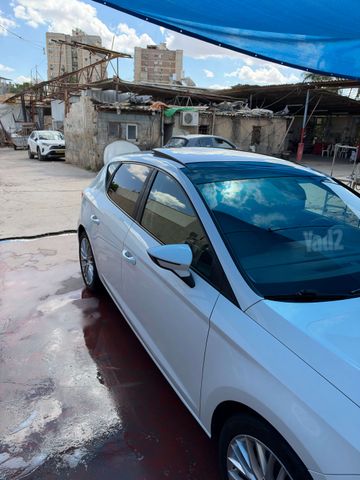 סיאט לאון